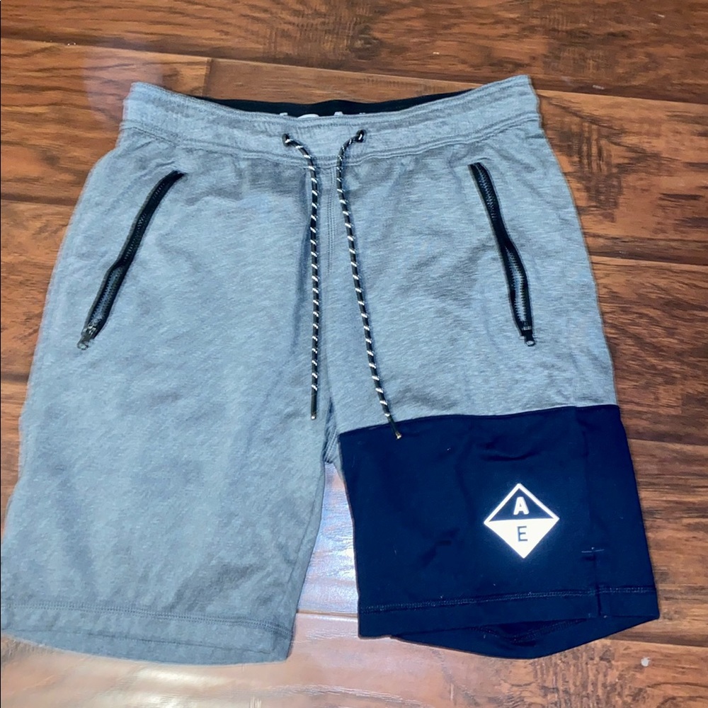 American Eagle basketball shorts 🩳